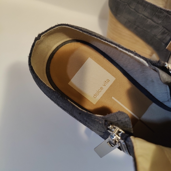 Dolce Vita Women's Gray Snake print Mule - Picture 4 of 9